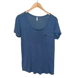 Active USA women’s short sleeve top, blue, size medium